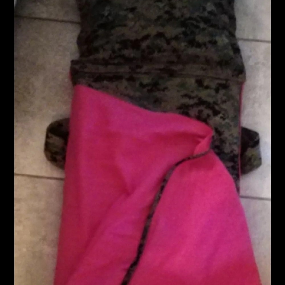 Custom made digital camo memory foam nap mat